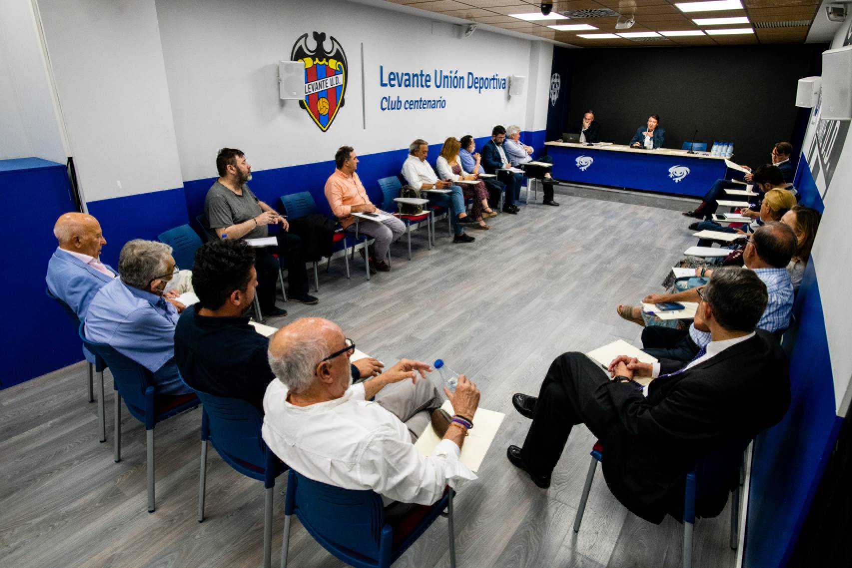 reunion junta de patronato